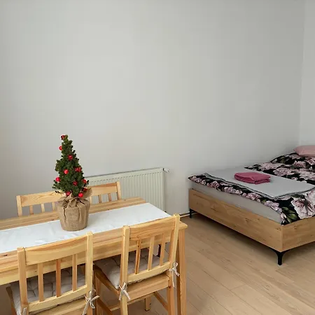 Przy Placu Marianskim 11 Appartamento